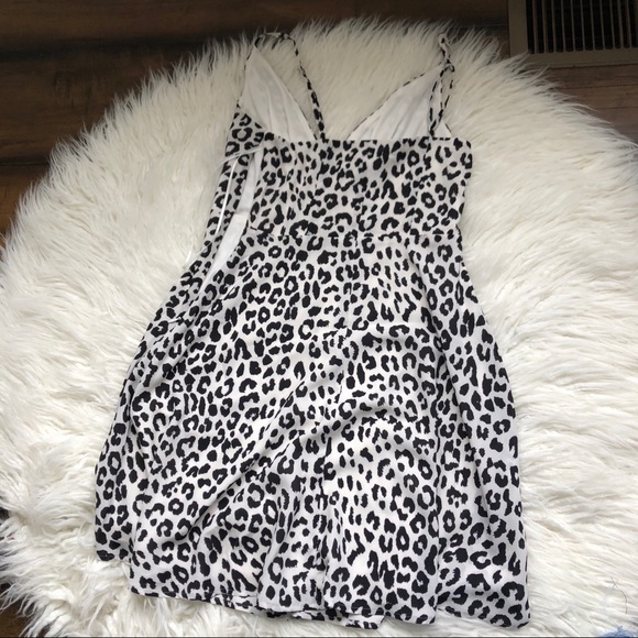 NWT EXPRESS DRESS - Picture 3 of 4